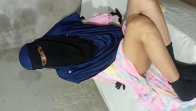 Desi Hijabi Housewife Dearshivani Doggystyle Fuck - Homemade Indian Bhabhi HD - porntry.com - India - Indonesia - Turkey - Malaysia