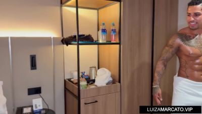 Luiza Marcato - Delivering Pizza And Two Horny Women Ready To Squeeze A Big Cock - Katty Soarez, Luiza Marcato And Leo Santos - hotmovs.com