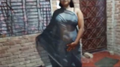 Desi Wife Skakoi Slow Saree Strip Tease Homemade Bengali Bhabhi - xxxfiles.com - India
