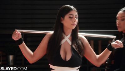 Vicki Chase - Violet Myers - Violet Myers Natural Tits Lesbian Foot Fetish with Vicki Chase HD - veryfreeporn.com - Britain