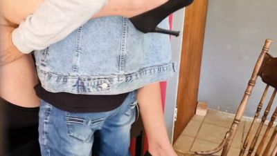 Amateur Secretary Cheats On Lunch Break - Blonde MILF Fingered By Boss - porntry.com - India