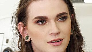 I really want her to get her pants off - ah-me.com