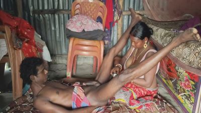 Desi Housewife Ki Doggy Style Mein Gand Mari - desi-porntube.com - India