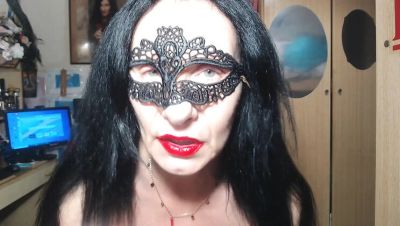 Close Up Blowjob Camera POV - Italian MILF Brunette Dirty Talk - veryfreeporn.com - Italy