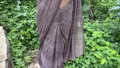 Desi Bhabhi - Desi Bhabhi with Big Natural Tits Fucked by Devar in Jungle Outdoor Sex - veryfreeporn.com - India