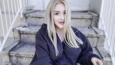 Petite Blonde In A Beauty Shows Her Pussy And Tits On The Street On The First Date! - hclips.com