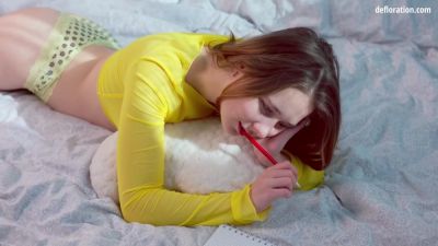 Solo Virgin Masturbation Of Mona Lunalik - upornia.com - Russia