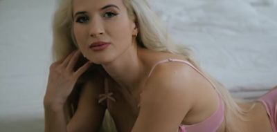 Hotel staff called for help started riding guest's fat cock - Vanessa Hillz - inxxx.com