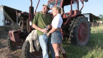 Steve Holmes - Farm Girl Valentina Blue Seduces Steve Holmes With Huge Cock For Outdoor Anal & A2M Fuck - veryfreeporn.com