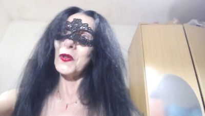Italian Granny in Mask Dirty Talks While Showing Feet in Tight Stockings - porntry.com - Italy