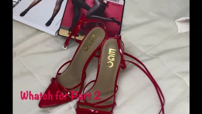 Mature British MILF with Big Natural Tits Gets Nylon Tights Gift - Foot Fetish Homemade HD - veryfreeporn.com - Britain