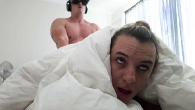 Stepdad VR Fuck Accident - Creampies Stepdaughter Stacey Reid Thinking She's Sex Doll - veryfreeporn.com - Britain - Usa - South Africa