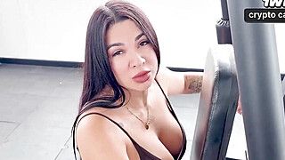 Hot milf pov trainer tempts client with raw pussy. - ah-me.com