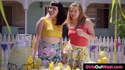 Sidney Kohl - Thrilled At Hairy Sex - Amateurs And Baby Doll - videomanysex.com