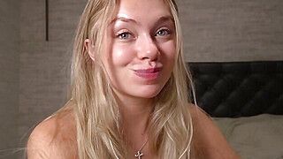 Hot girl on webcam masturbating live show - ah-me.com