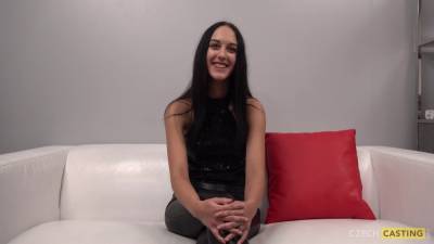 CC - Lucie 6798 - upornia.com