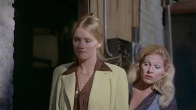 Hot Lunch (1978) - tubepornclassic.com