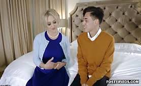 Desperate MILF fucks with foster son to get pregnant - al4a.com