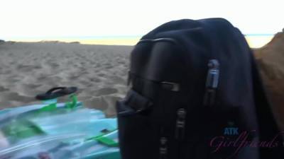 Elena - 10 - hotmovs.com