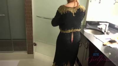 Amanda 2 - hotmovs.com