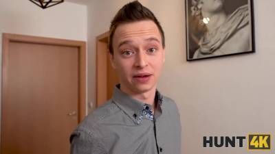 HUNT4K. A good gift for a bad Santa! - hotmovs.com