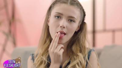 Young Cockaddict - upornia.com