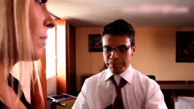 Lisa Ann - Lisa Ann - Celezte Cruz - Bitchy Boss Hypnotized And Fucked - hotmovs.com