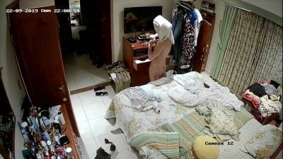 17-03. Wife nude - xhamster.com