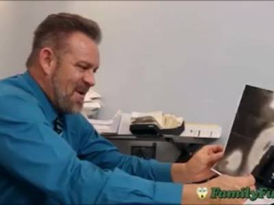 Daughter Fucking Moms Boyfriend At Work - youporn.com