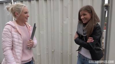 Sarah Kay - Offering them money to fuck with him - upornia.com