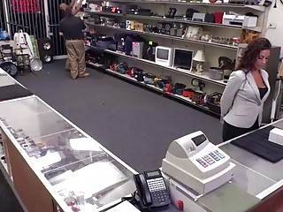 Hot babe fucks lucky pawndude for laptop - tubous.com