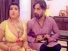 Desi Kaamwali Chudai Maalik Ne Choda - voyeurhit.com