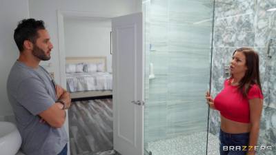 Damon Dice - Sex at the showers with mommy who's a slut - xbabe.com