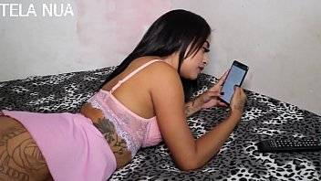 Vizinho foi ajudar a Novinha consertar a TV, olha o que ELE ganhou em troca! e Tome Ferro na Safadinha Gostosa- Lunna Real (Completo no RED) - xvideos.com