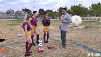 Trainer fucks the girls soccer team - alphaporno.com