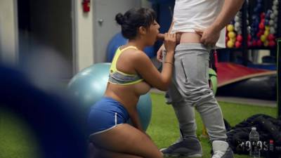 Peter Green - Handsome jock Peter Green bangs Latina with fat ass Kosame Dash - anysex.com