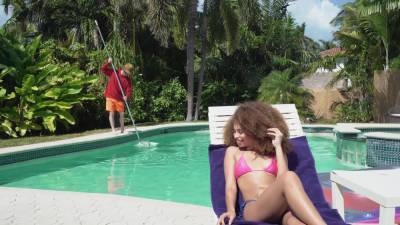 Cecilia Lion - Pool fuck with the pool boy for this thin ebony chick - xbabe.com