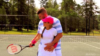 Sex on the tennis court for a hot wife - xbabe.com