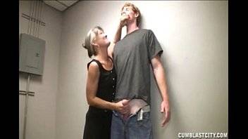 Big Facial For The Horny Granny - xvideos.com