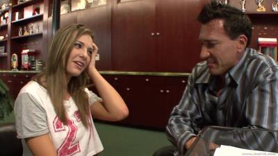 Strong hammer for a shy teen - hellporno.com