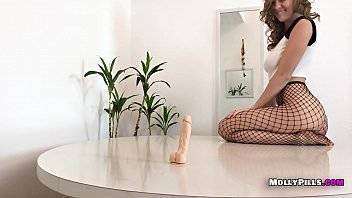 Molly Pills - Curious College Amateur Anal Plug Dildo Ride - Molly Pills - xvideos.com