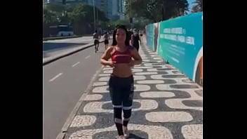 Bricadeira na Praia Carolina Carioca - xvideos.com