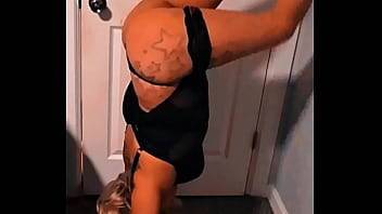 Inverted wall twerking teen stripper step sister - xvideos.com