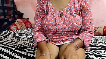 Uncle - Uncle ko apni beti k friend k gand sunane ka shock - xvideos.com - India