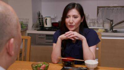 Yuna Shiina In Juq-431 Exposing A Married Woman A Public Record Of A C - videohdzog.com