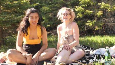 Lesbian Babes Have Sex Outdoors - Amateur euro lesbians go outside - xhand.com