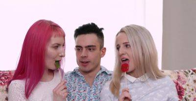 18videoz - Alien Fox - Hanna Rey - Teens share lollipop and cock - alphaporno.com