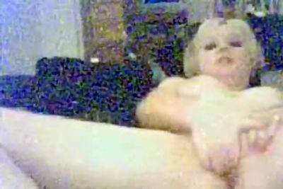 Chubby blonde toy fucking wet vagina - hellporno.com