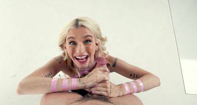 Skinny babes Emma Rosie and Brock Cooper enjoy a passionate session - alphaporno.com