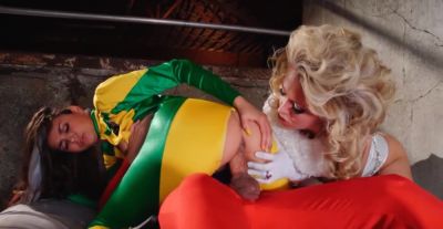 Allie Haze - Allie Haze, Jeanie Marie Sullivan, and Tom Byron in a thrilling ffm threesome parody - alphaporno.com